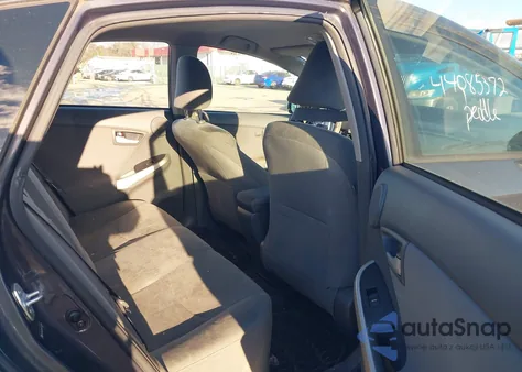 2010 Toyota Prius Iii z USA, uszkodzony, nr VIN JTDKN3DU8A0032494